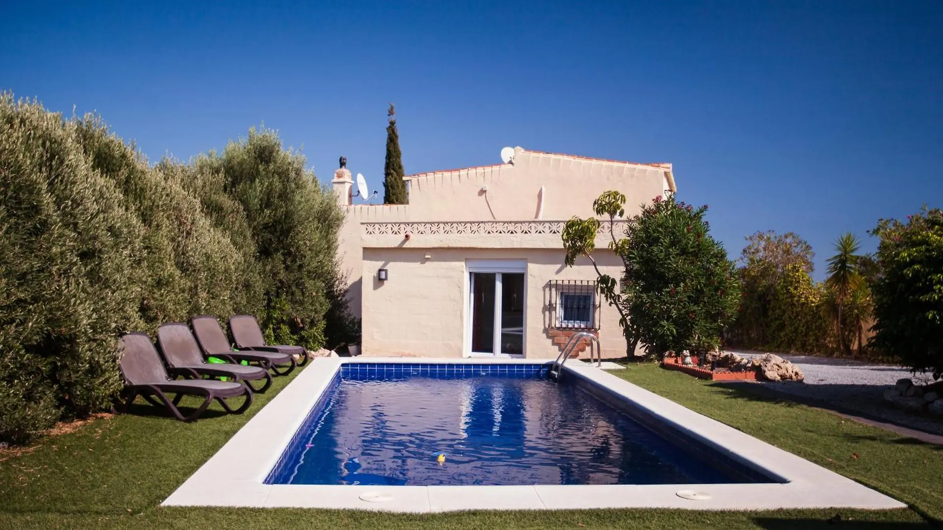 Cortijo Salobrena Villa 0*,  Spain